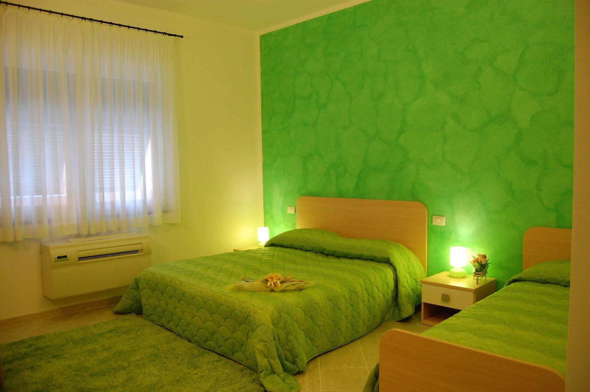 Green Quiet Affittacamere Pignone Kültér fotó